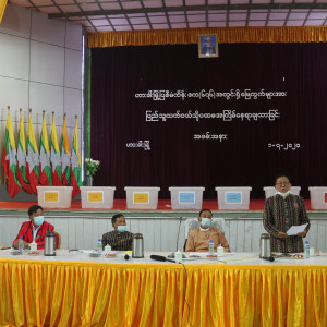 ဟားခါးမြို့၊ မြို့ပြစီမံကိန်း ဧက(၆၇၆)ဧရိယာအတွင်းရှိ မြေကွက်များ ပြည်သူများထံ ပေးအပ်သည့်အခမ်းအနားသို့ ချင်းပြည်နယ်ဝန်ကြီးချုပ် တက်ရောက်