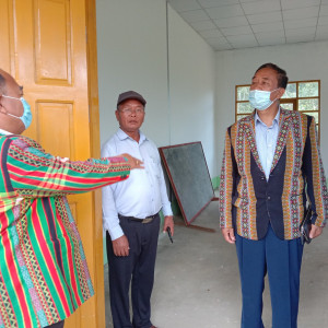 ချင်းပြည်နယ်ဝန်ကြီးချုပ် ဦးဆလိုင်းလျန်လွယ် ဖလမ်းမြို့နယ်အတွင်း ဒေသဖွံ့ဖြိုးရေးလုပ်ငန်းများ ကြည့်ရှုစစ်ဆေးပြီး ကျေးရွာနေဒေသခံပြည်သူများနှင့် တွေ့ဆုံ